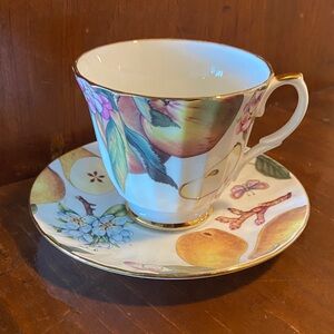 Vintage Duchess, fruit pear, Teacup and Saucer Set